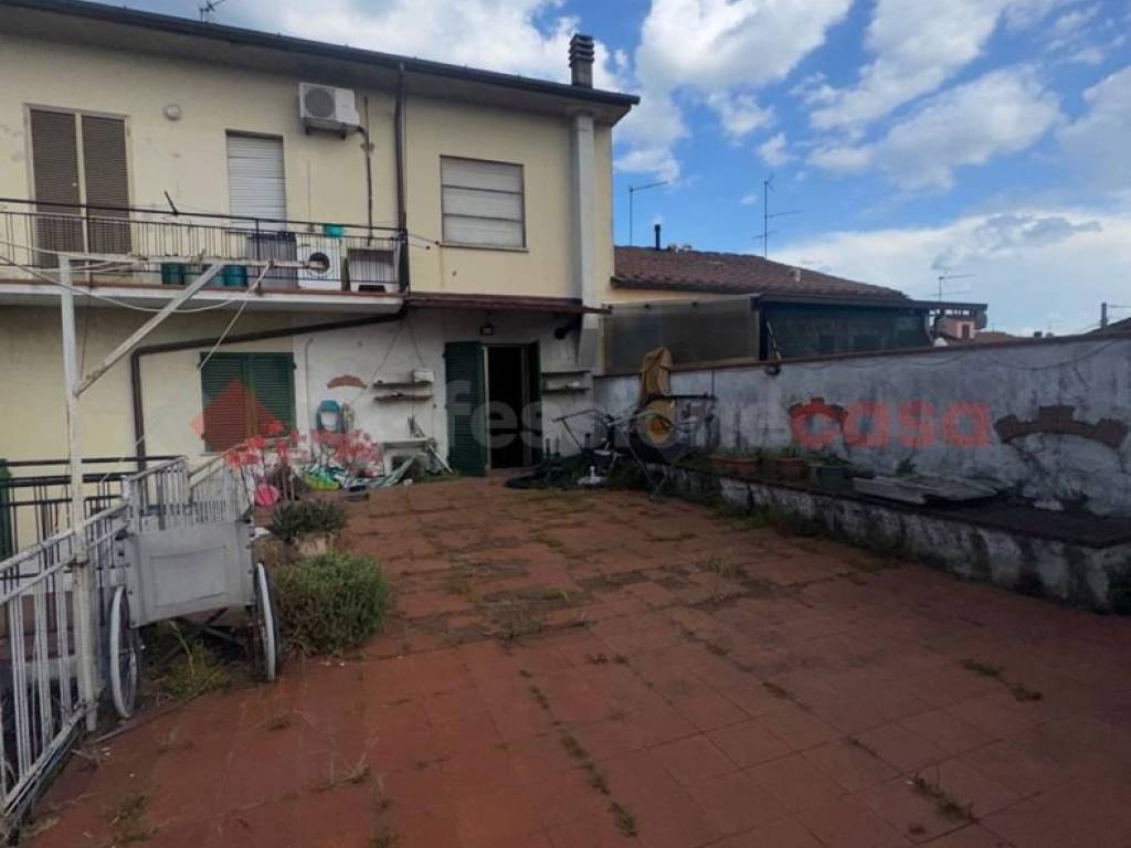 Palazzo / stabile a Monsummano terme in Via Francesca Vergine dei pini - Foto 2