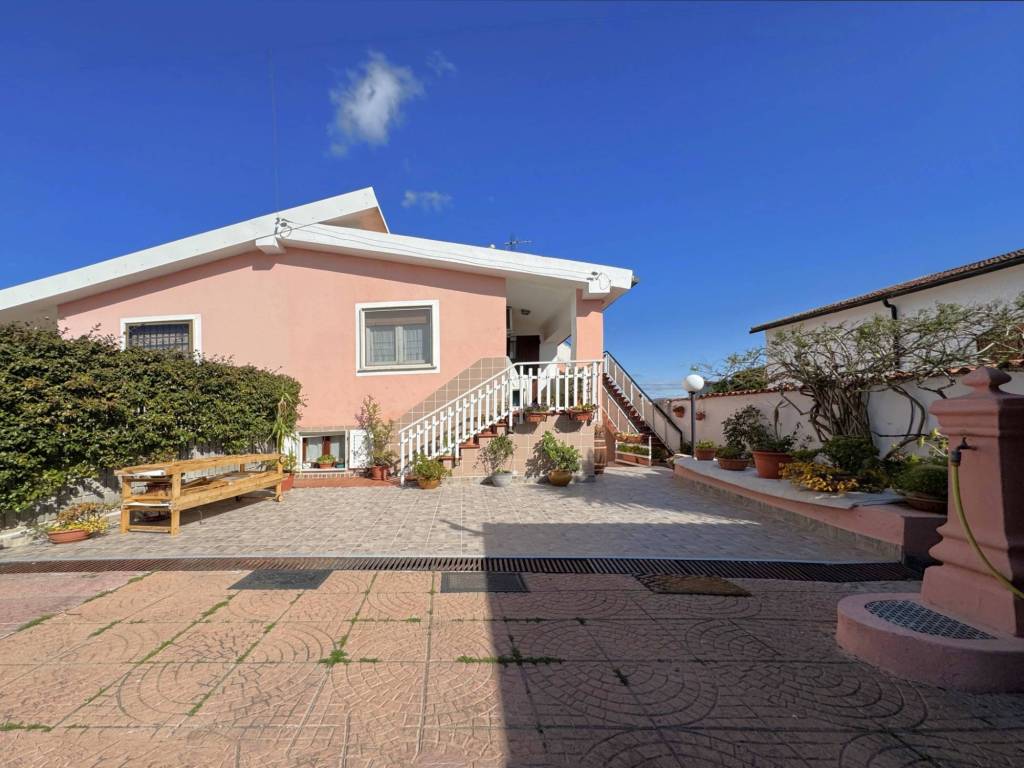 Villa a Sassari in Via Giuseppe De Martini, 38 - Foto 3