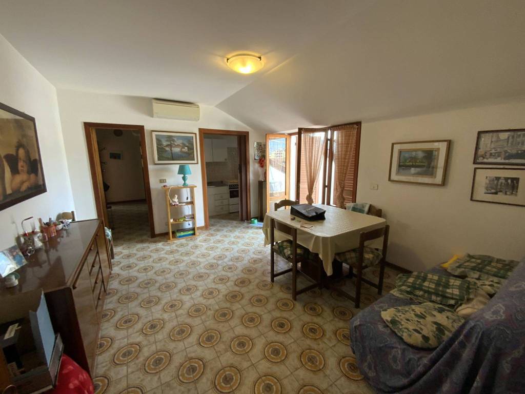 Appartamento a Alba adriatica in Via Adda, 5 - Foto 3