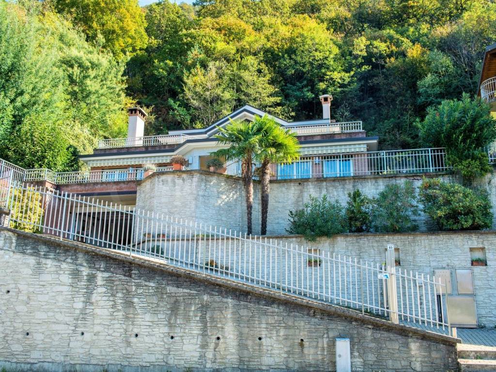 Villa a Omegna in Via Repubblica, 65 - Foto 4