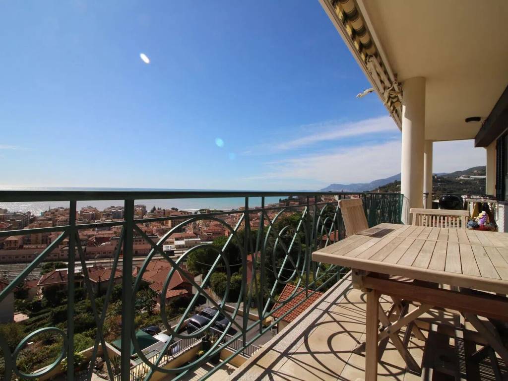 Appartamento a Ventimiglia in Via Martinazzi, 20 - Foto 2