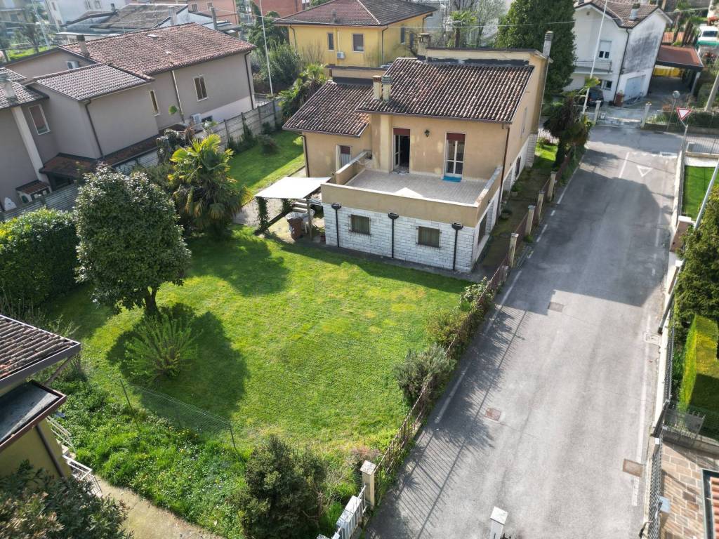 Villa a Asola in Via Dante Alighieri, 12 - Foto 5