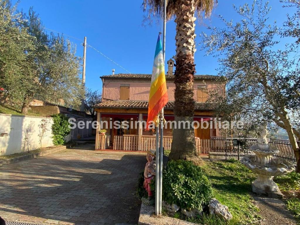 Villa a Vallefoglia - Foto 2