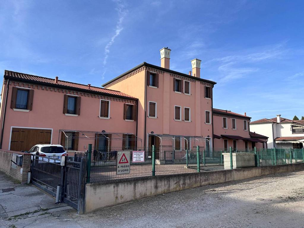 Appartamento a Polesella in Via Cristoforo Colombo - Foto 2