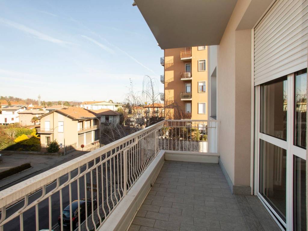 Appartamento a Cassano magnago in Via 4 Novembre, 68 - Foto 2