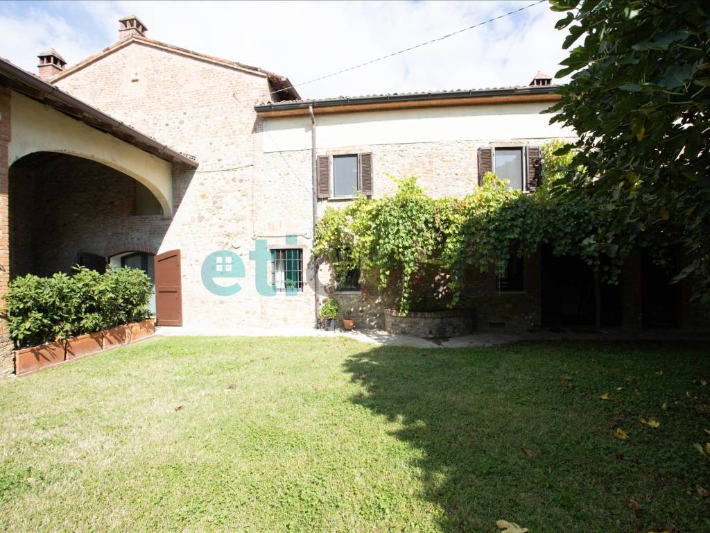 Rustico / casale a Gazzola in Località Castelletto 0, Gazzola, 0 - Foto 2