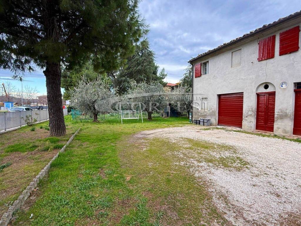 Casa indipendente a Monte porzio - Foto 2