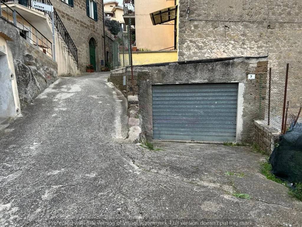 Box / garage a Bassano in teverina in Via Dello Speco, 7 - Foto 2