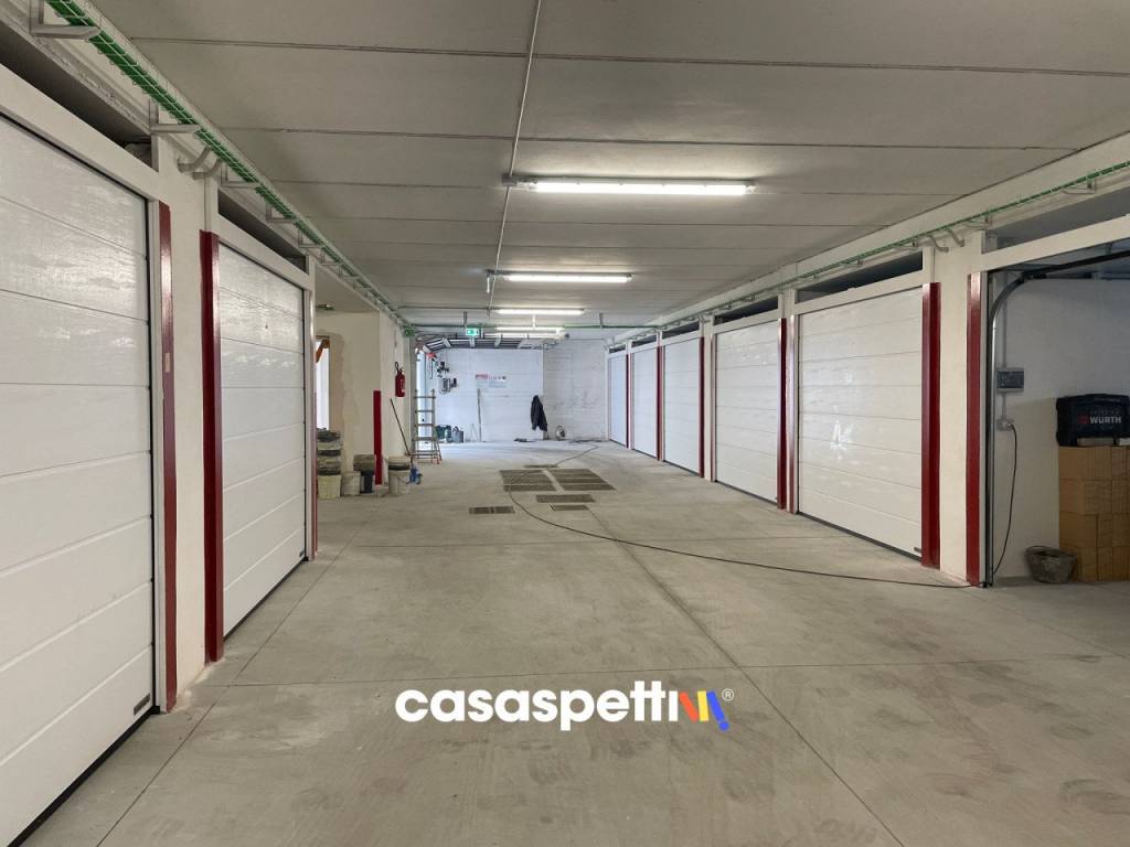 Box / garage a Salerno in Lungomare Guglielmo Marconi, 17 - Foto 2