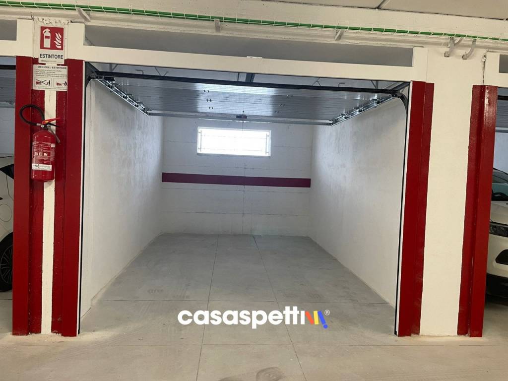 Box / garage a Salerno in Lungomare Guglielmo Marconi, 17 - Foto 5