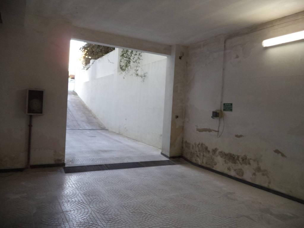 Box / garage a Gallipoli in Via Antonio Rosmini - Foto 4