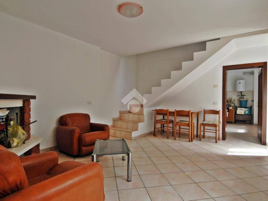 Casa indipendente a Gualdo tadino in Frazione Morano Osteria - Foto 2