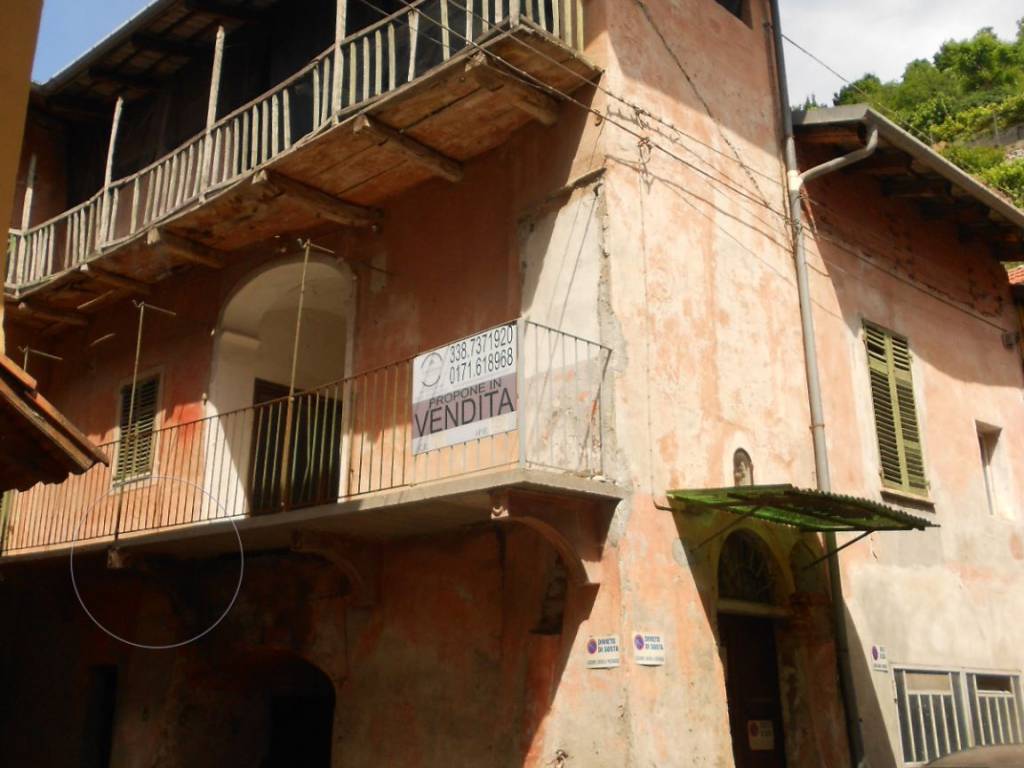 Casa indipendente a Caraglio in Via Angelo Brofferio, 68 - Foto 2