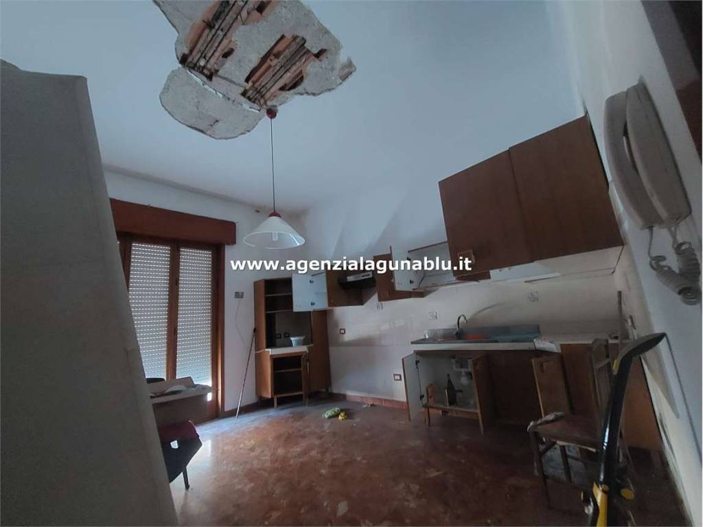 Casa indipendente a Mazara del vallo in Via Bessarione - Foto 5