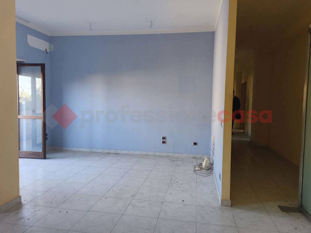 Appartamento a Reggio calabria in Via Diramazione Rausei Via Cardinale Portanova, 9 - Foto 2