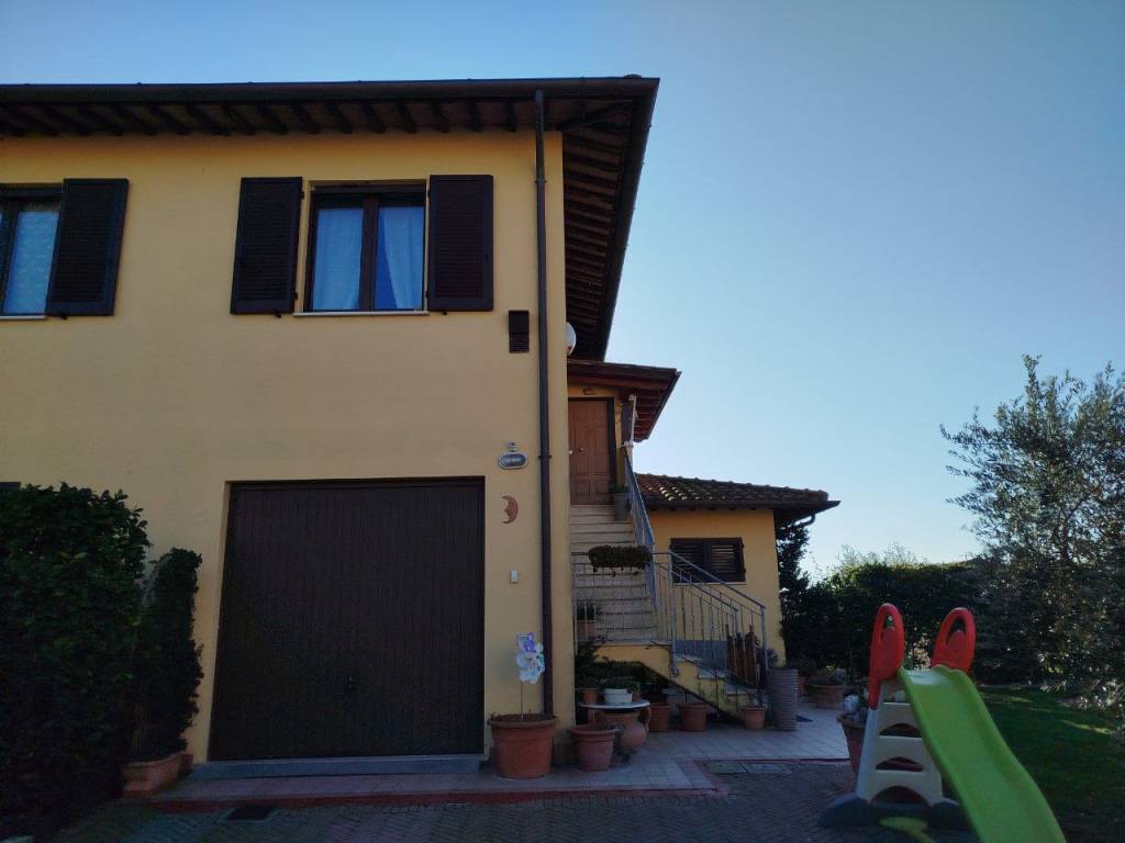 Appartamento a Castiglione del lago in Località Carraia - Foto 2