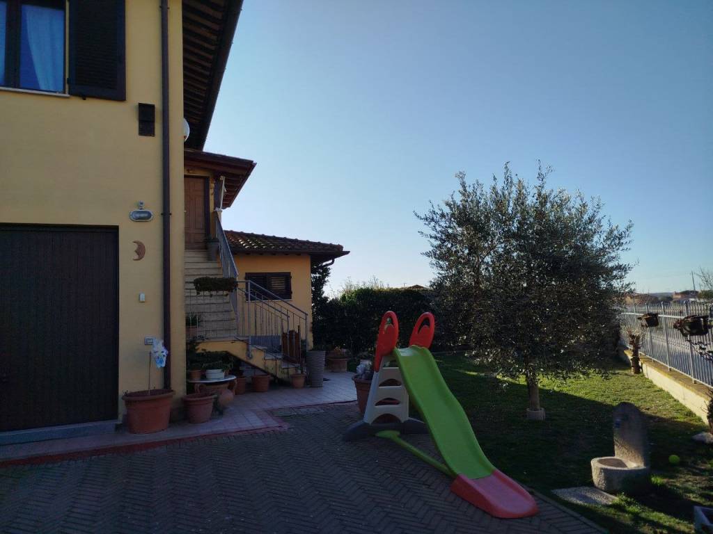 Appartamento a Castiglione del lago in Località Carraia - Foto 4
