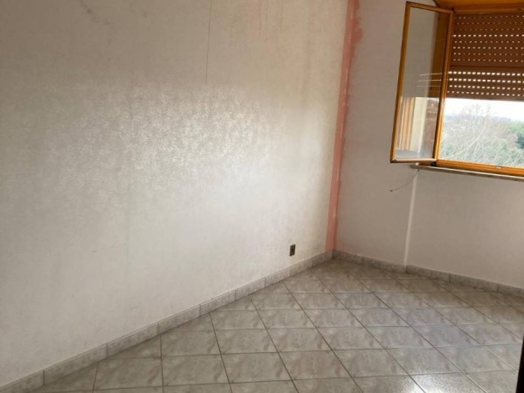 Appartamento a Cisterna di latina in Via Attilio Stocchi - Foto 5