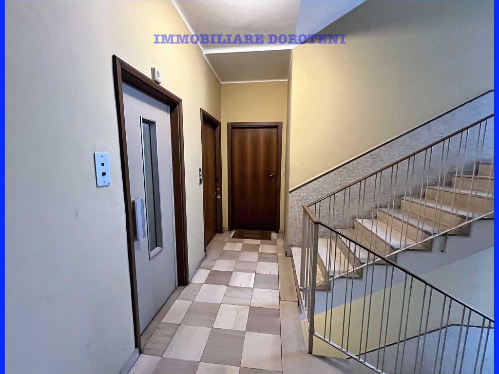 Appartamento a Vercelli in Piazza Risorgimento - Foto 4