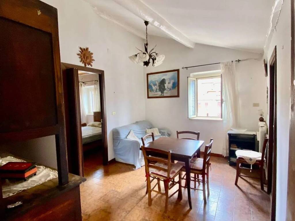 Appartamento a Bassano romano in Via Del Poggio, 9 - Foto 2