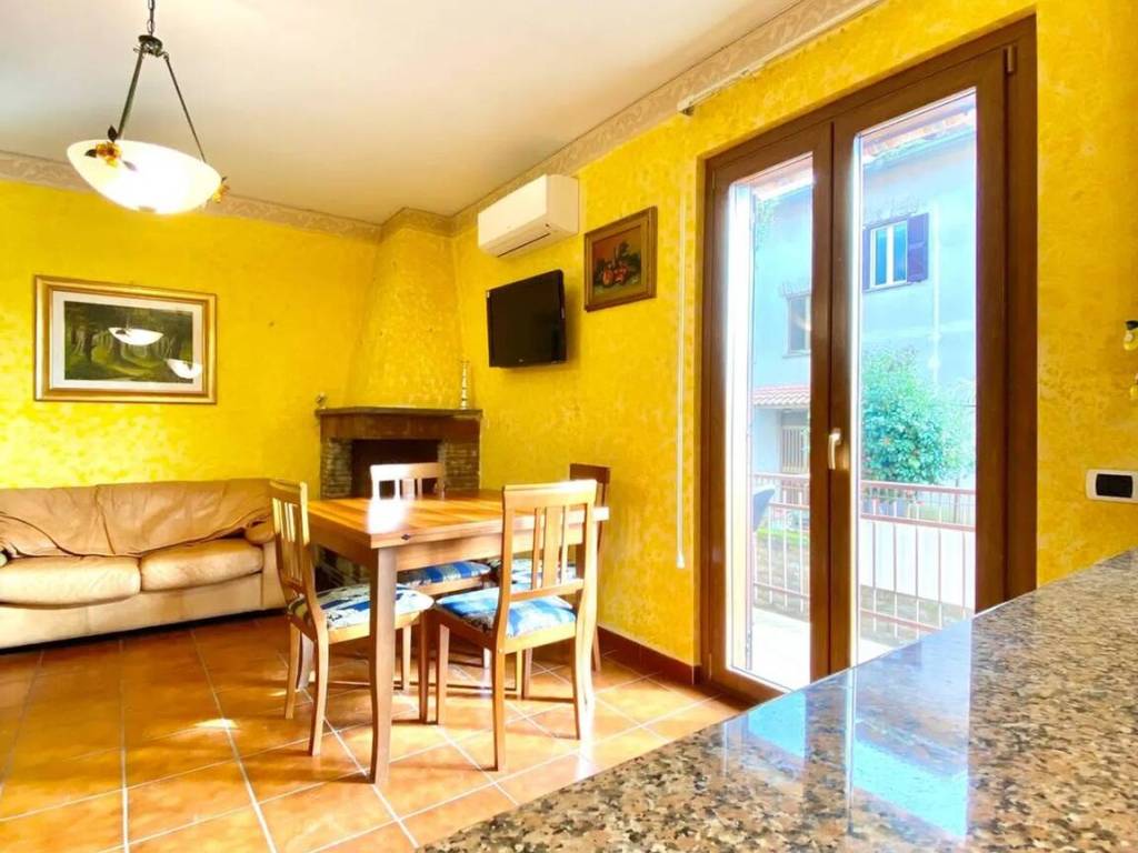 Appartamento a Sutri in Via Martiri Di Via Fani, 36 - Foto 4