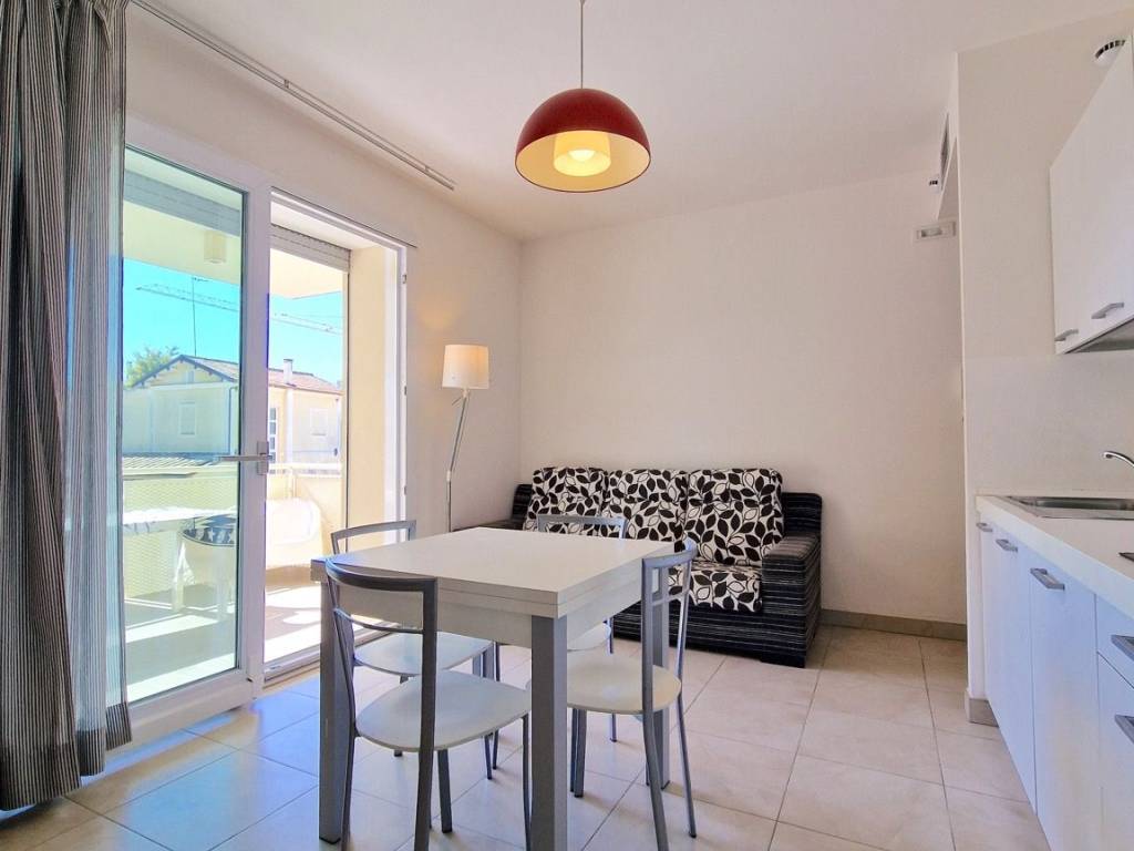 Appartamento a Riccione in Viale Giuseppe Verdi - Foto 4
