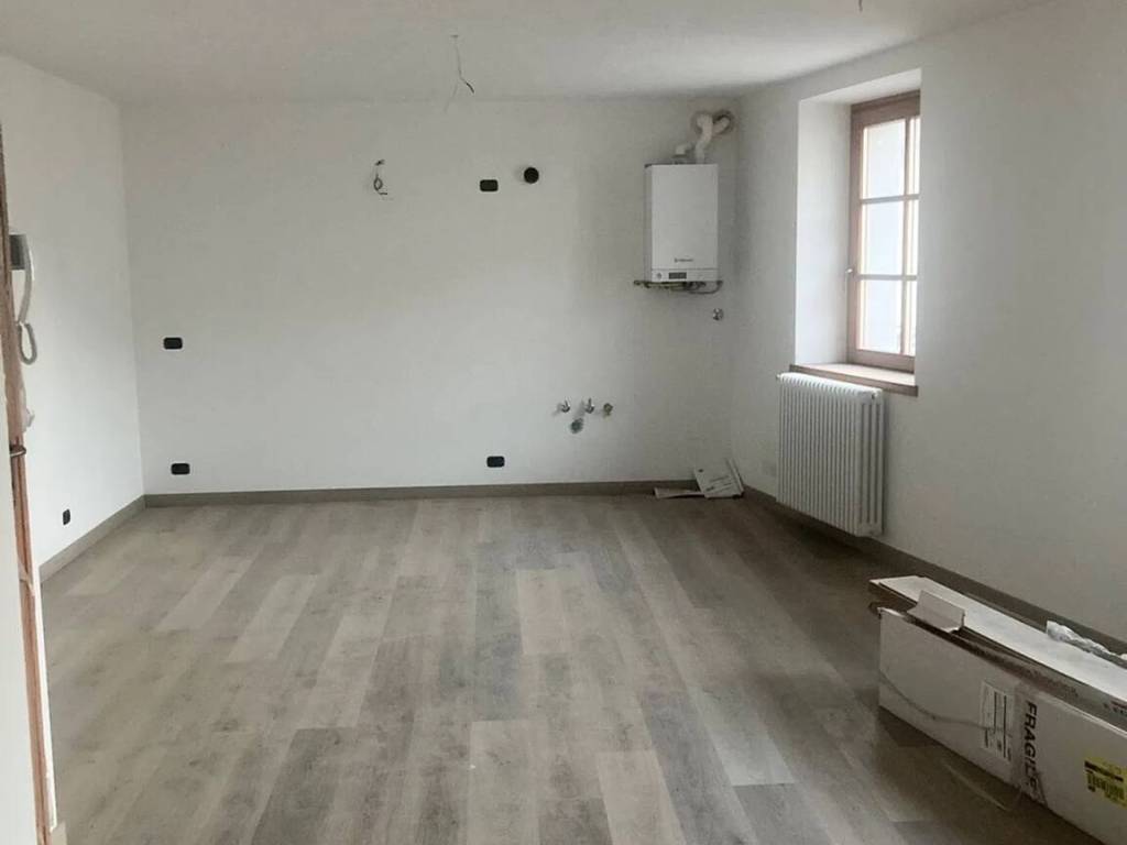 Appartamento a Tione di trento in Via Pinzolo, 21 - Foto 2