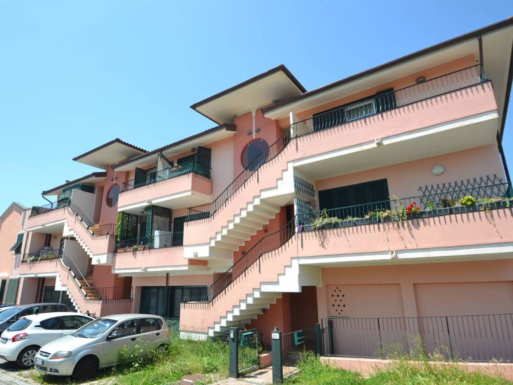 Appartamento a Rosignano marittimo in via della Villana - Foto 2