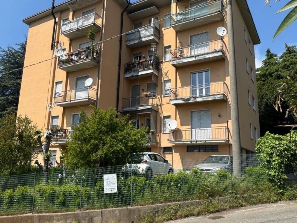 Appartamento a Robbiate in Viale Monte Robbio - Foto 2