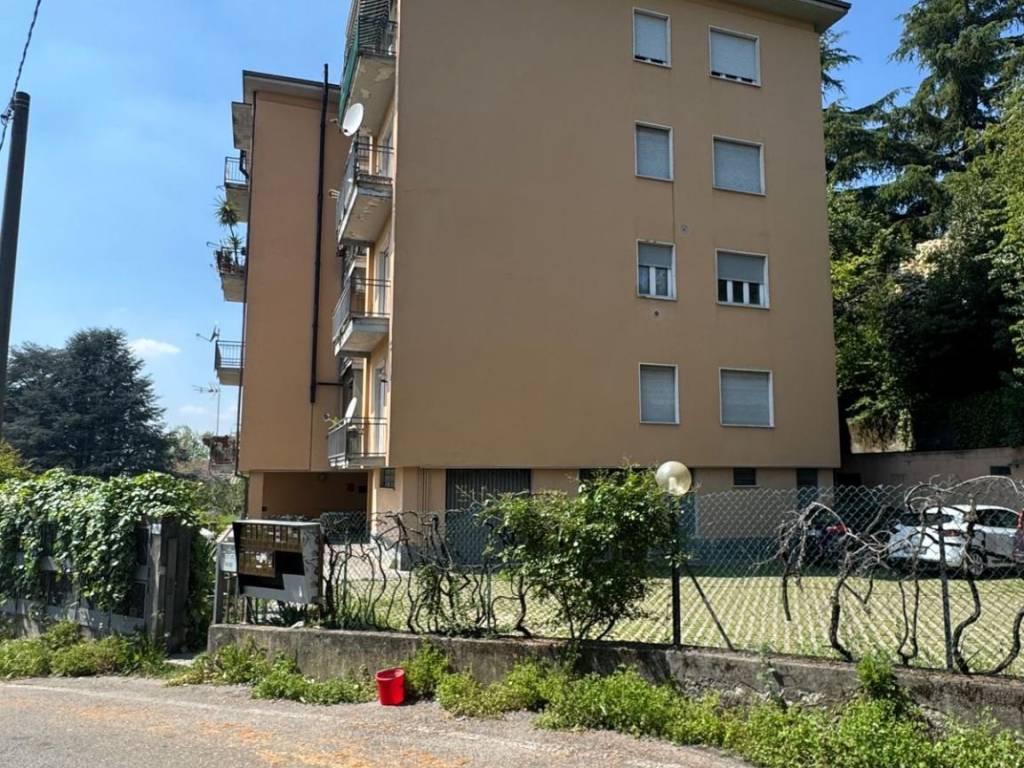 Appartamento a Robbiate in Viale Monte Robbio - Foto 3