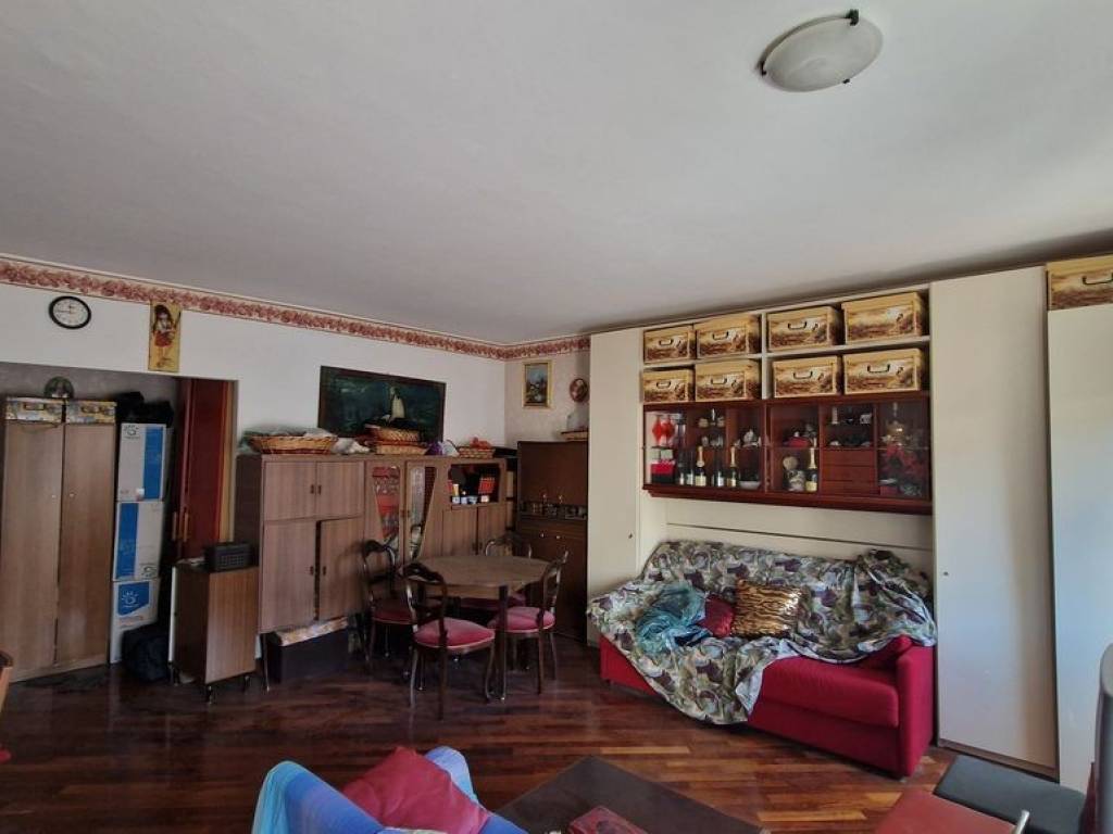 Appartamento a Omegna in Via Edmondo De Amicis - Foto 2