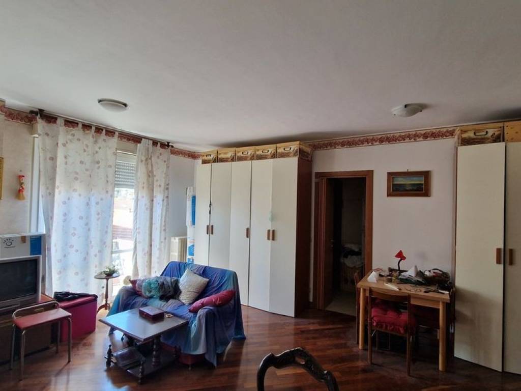 Appartamento a Omegna in Via Edmondo De Amicis - Foto 5