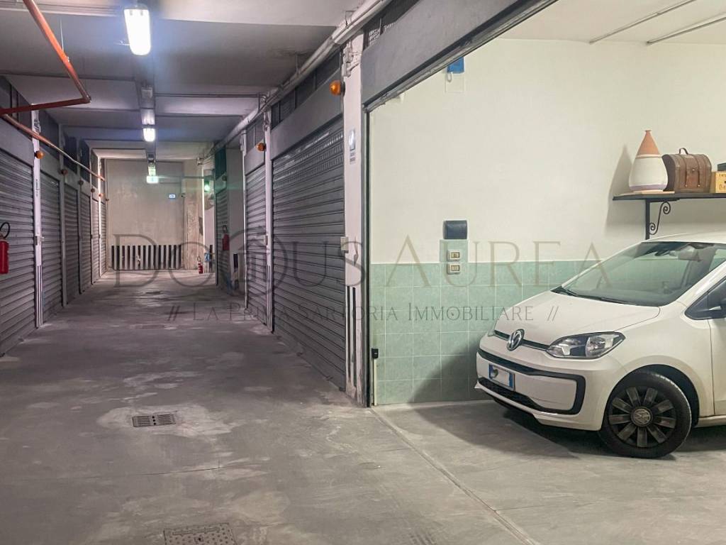 Box / garage a Salerno in Largo Dogana Regia - Foto 3