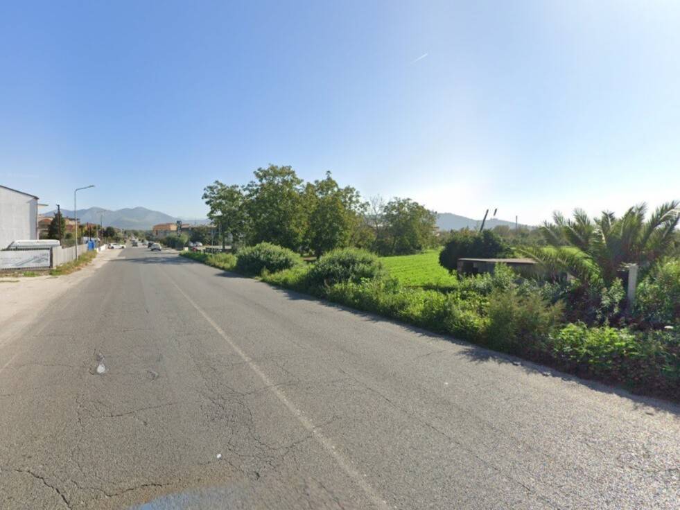 Terreno a Maddaloni in Via Statale Appia - Foto 4