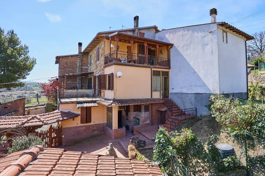 Casa indipendente a Castiglione del lago in Località Caioncola - Foto 2