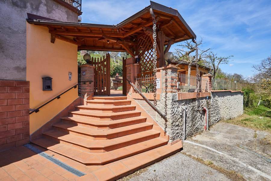 Casa indipendente a Castiglione del lago in Località Caioncola - Foto 5