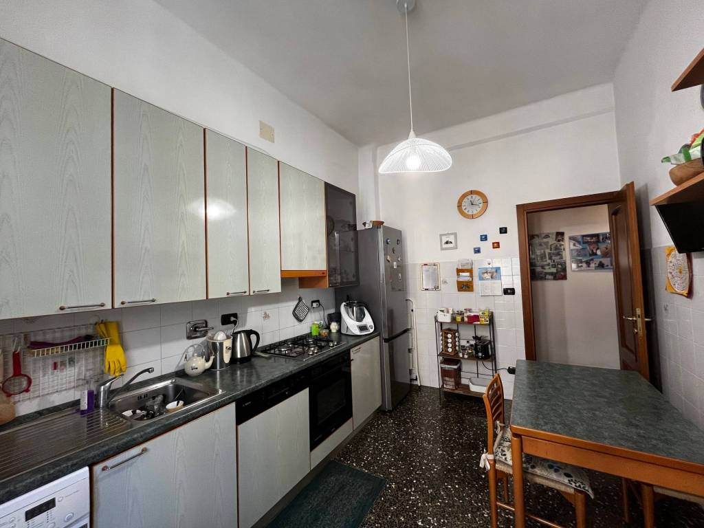 Appartamento a Genova in Via Bassano - Foto 5
