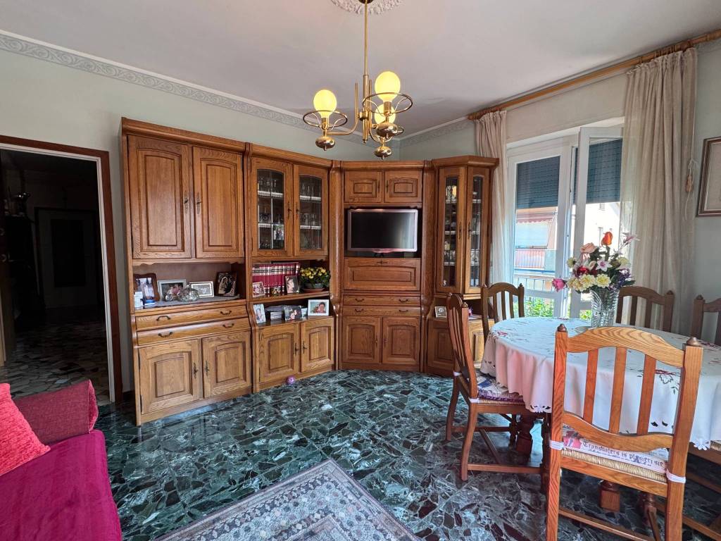 Appartamento a Lecco in Via Capodistria - Foto 4