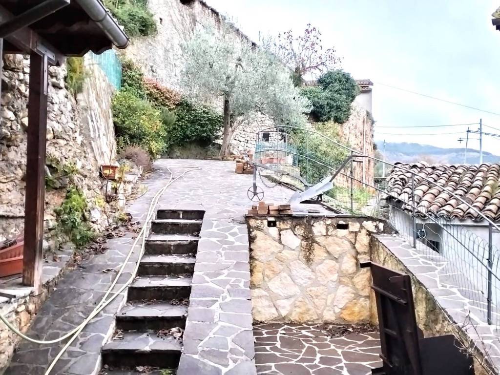 Appartamento a Spoleto in Località Belvedere-Ancaiano - Foto 2