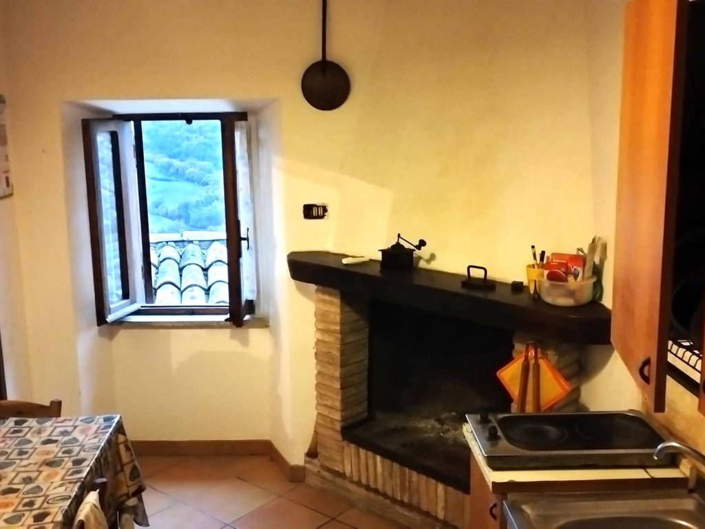 Appartamento a Spoleto in Località Belvedere-Ancaiano - Foto 3