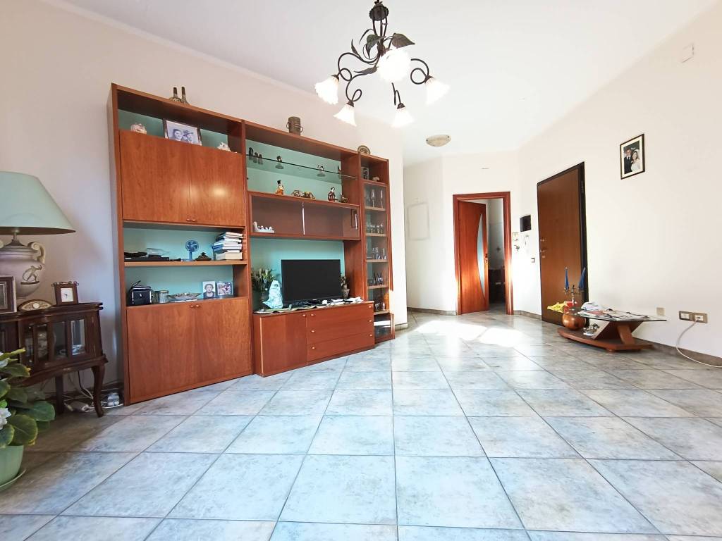 Appartamento a Quartu sant'elena in Via Alfonso La Marmora, 23 - Foto 2