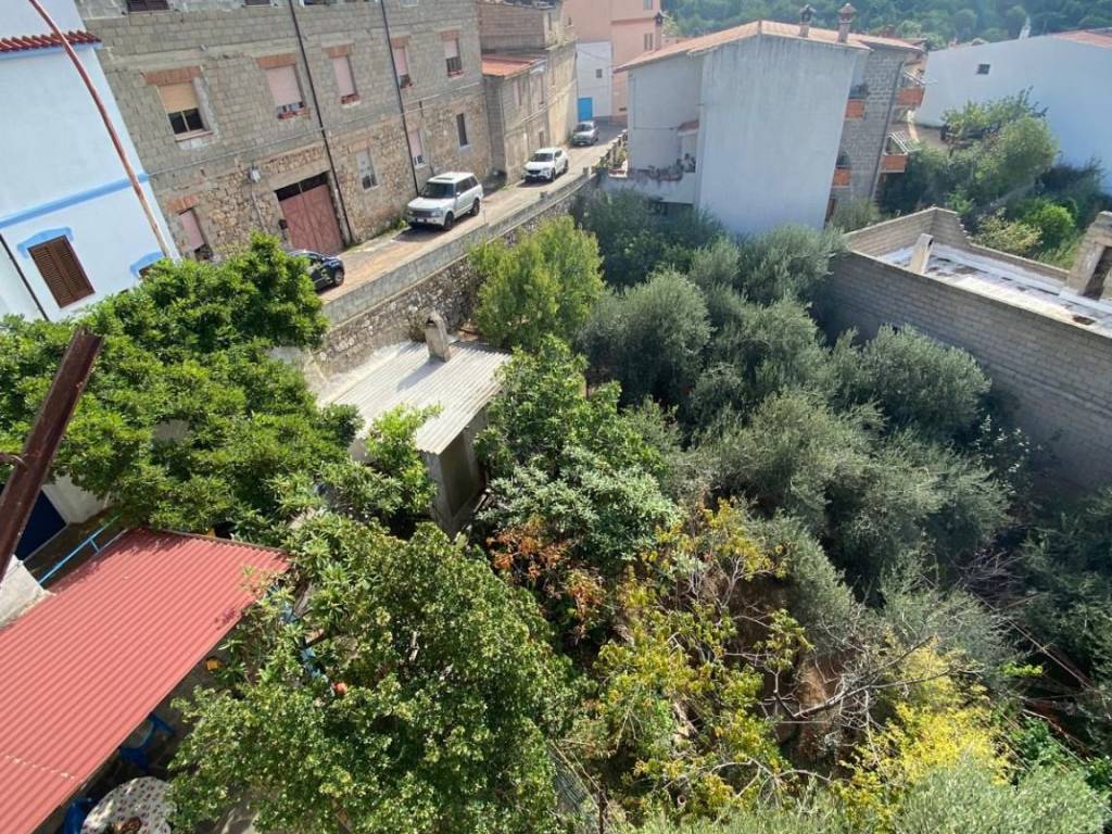 Terreno a Oliena in Via Monte Limbara - Foto 3