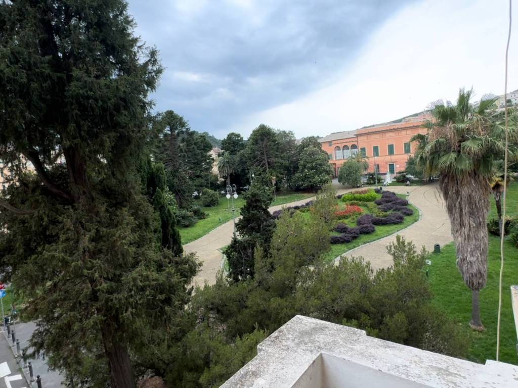 Appartamento a Genova in Piazza Cristoforo Bonavino - Foto 3
