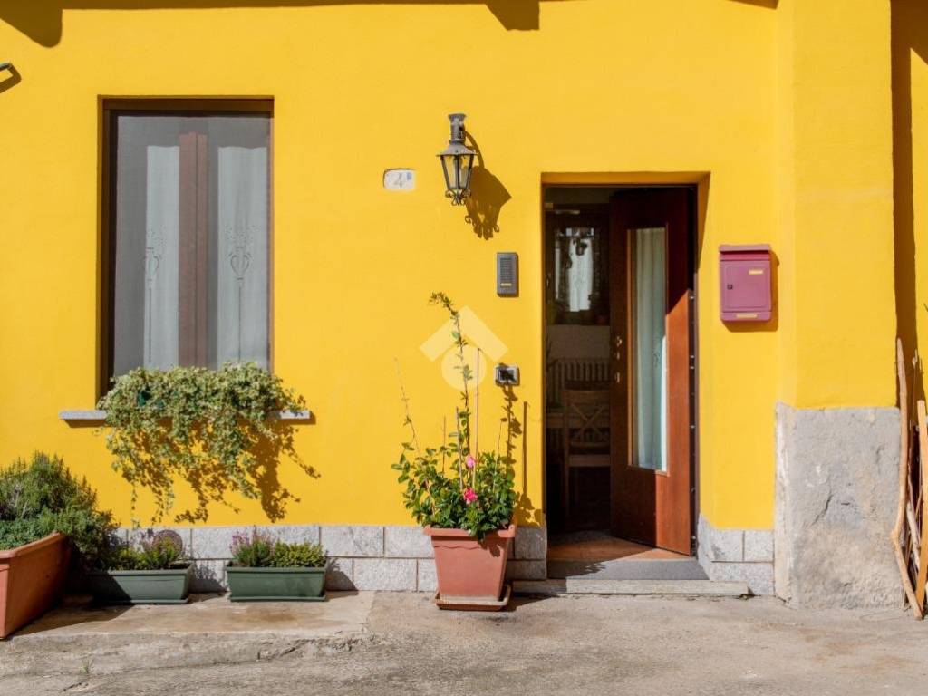 Casa indipendente a Merate in Piazza pellico silvio, 4 - Foto 2