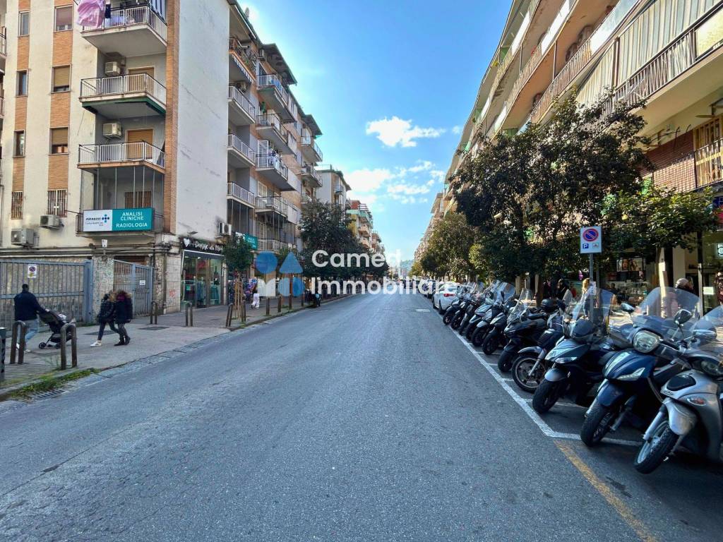 Appartamento a Napoli in Via dell'Epomeo, 180 - Foto 3