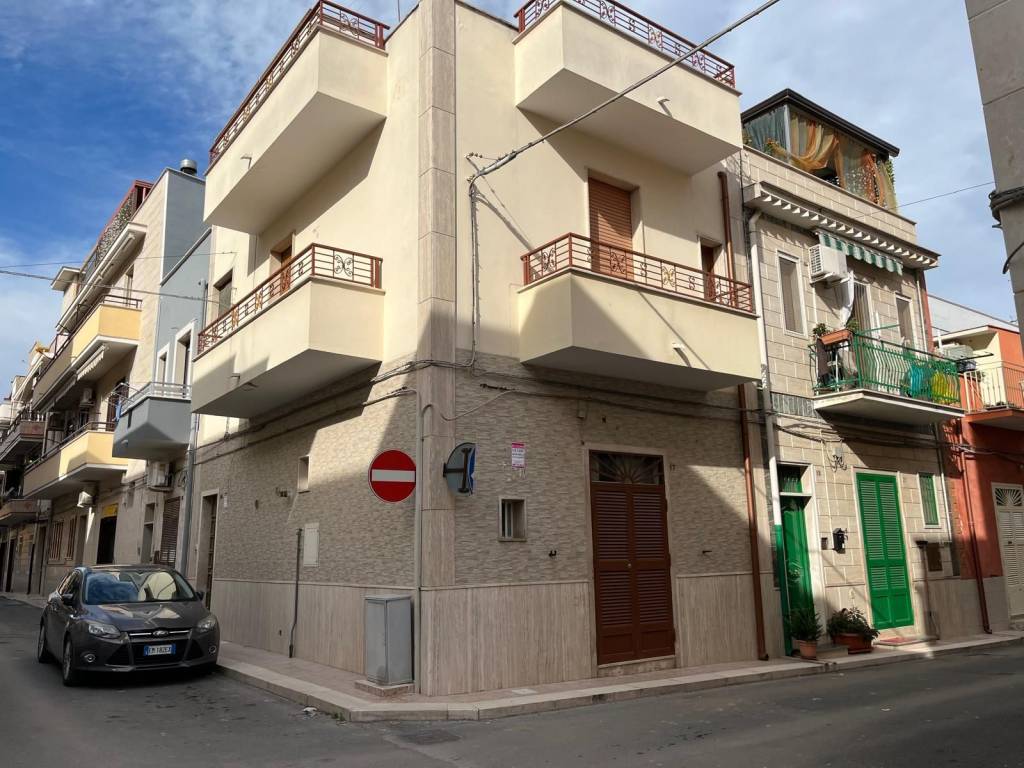 Casa indipendente a Cerignola in Via Mondovì - Foto 4