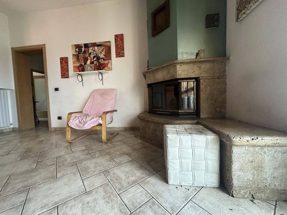 Appartamento a Canzano in Località Pluvicciano snc - Foto 4