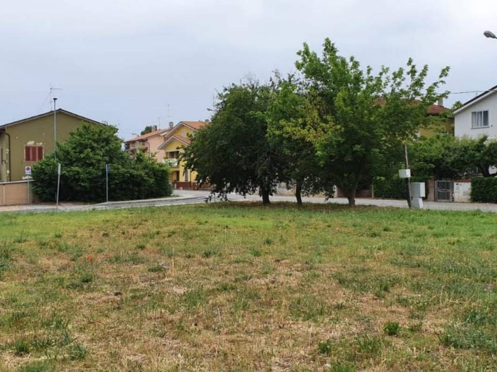 Terreno a Fano in Strada Comunale del Cimitero Rosciano - Foto 2