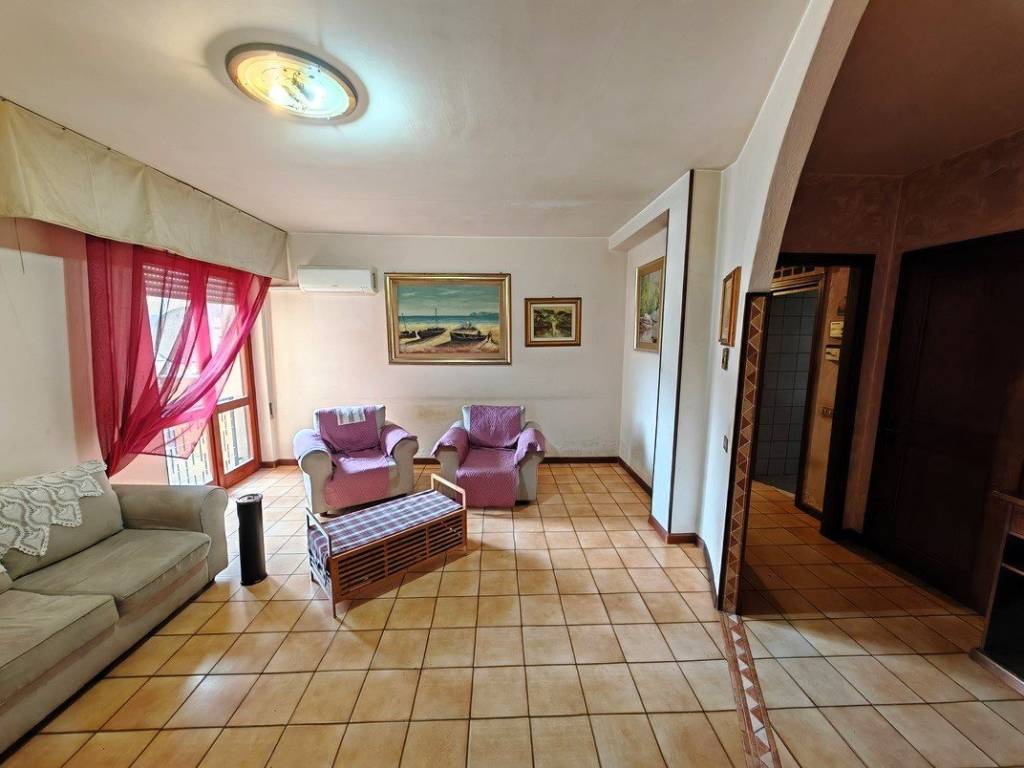Appartamento a Quartu sant'elena in Via Alfredo Catalani, 2 - Foto 4