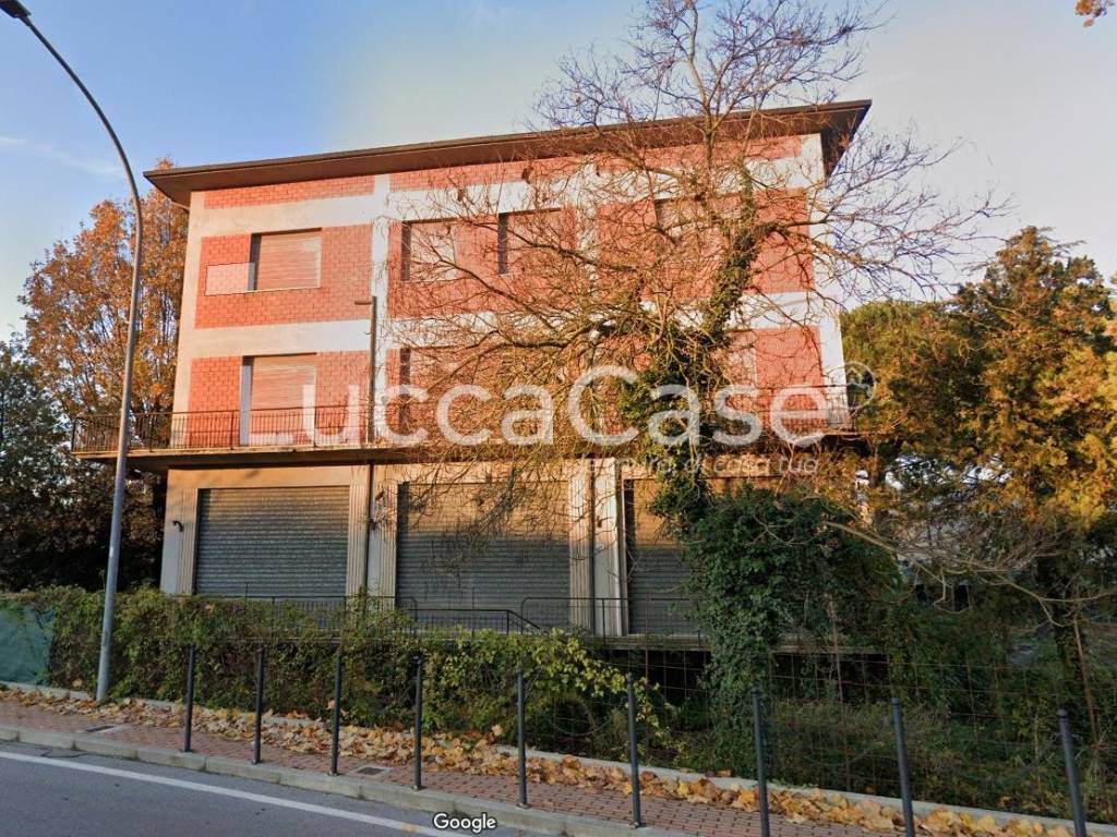 Palazzo / stabile a Porcari in Via Romana Ovest, , 249 - Foto 3